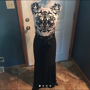 DAVIDS BRIDAL PROM DRESS